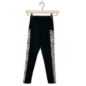 ZYIA Active Leopard Animal Print Crop Athletic Workout Leggings XXS‎